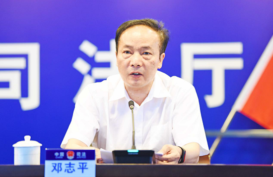 省信访局副局长邓志平讲话会议还就《关于建立人民调解参与信访矛盾